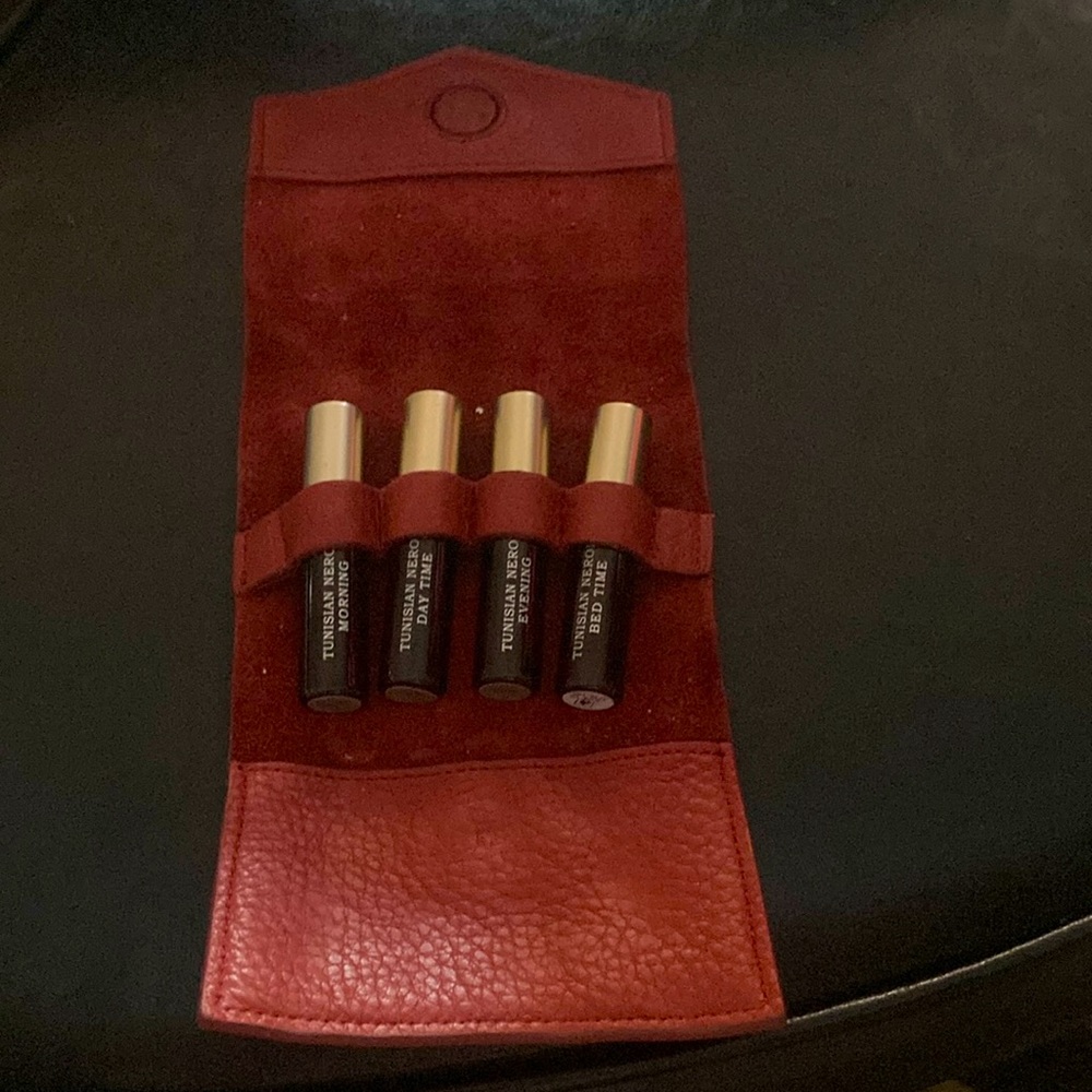 Home > WOMENS FRAGRANCES > WOMENS FRAGRANCES BY BRAND >
